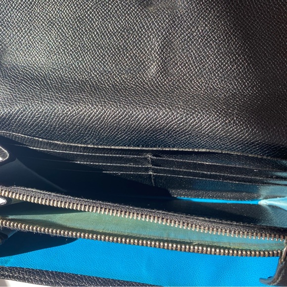 BVLGARI BULGARI Grain Calfskin Wallet in Black preowned soft close - Picture 12 of 15